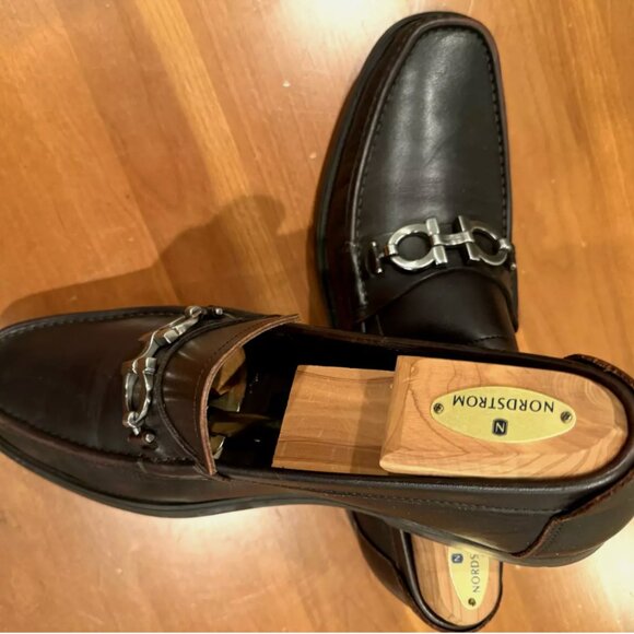 MEN LIMITED EDITION FERRAGAMO MASTER LOAFER GANCINI BIT BROWN (FITS LIKE 11.5)